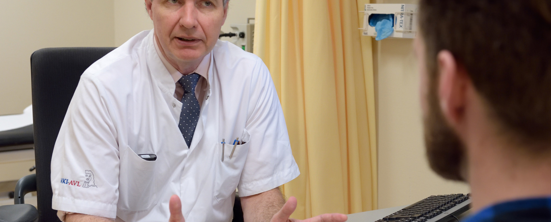 Prof. Dr. Geerard Beets Is Specialist In De Wait And See Behandeling