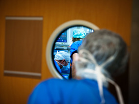 Bij Een Niet Al Te Grote Tumor Geven We De Voorkeur Aan Een Penis Sparende Behandeling.